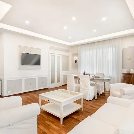 Golden Luxe - Seafront Terrace Next To The * Marina di Pietrasanta